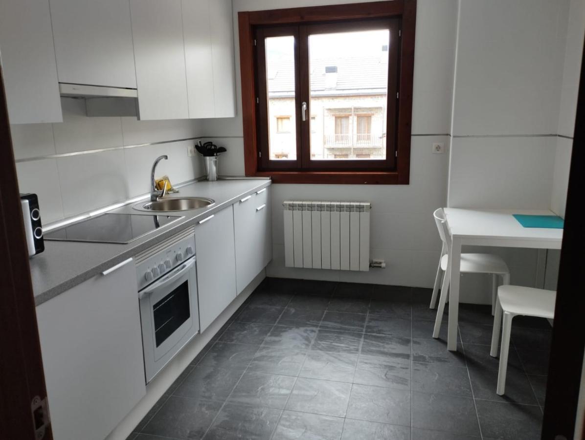 Fabuloso Apartamento Con Vistas A La Montana El Abedul Luga 23 Castiello De Jaca Castiello de Jaca Exterior foto